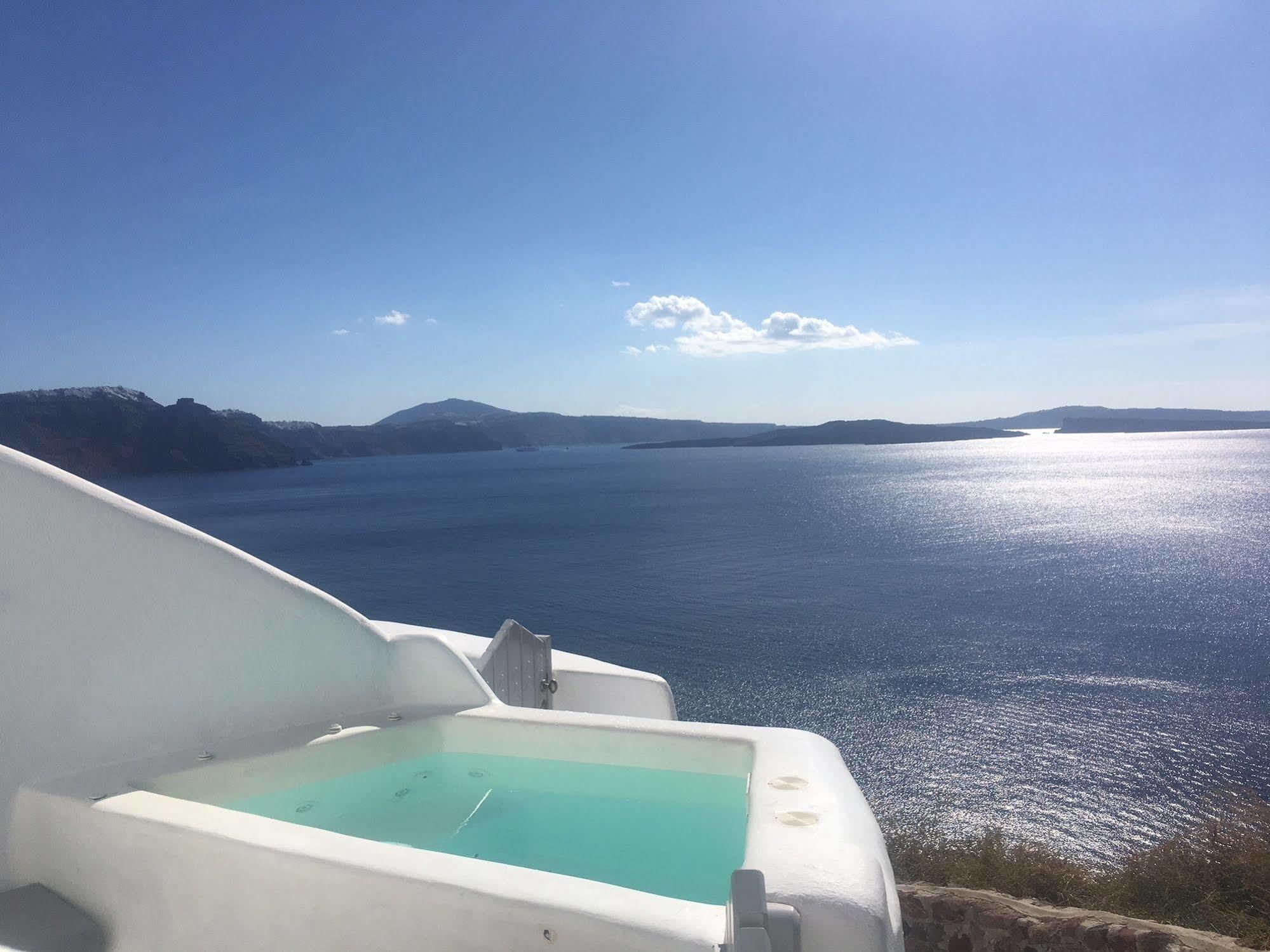 Liakada Oia Suites Ngoại thất bức ảnh