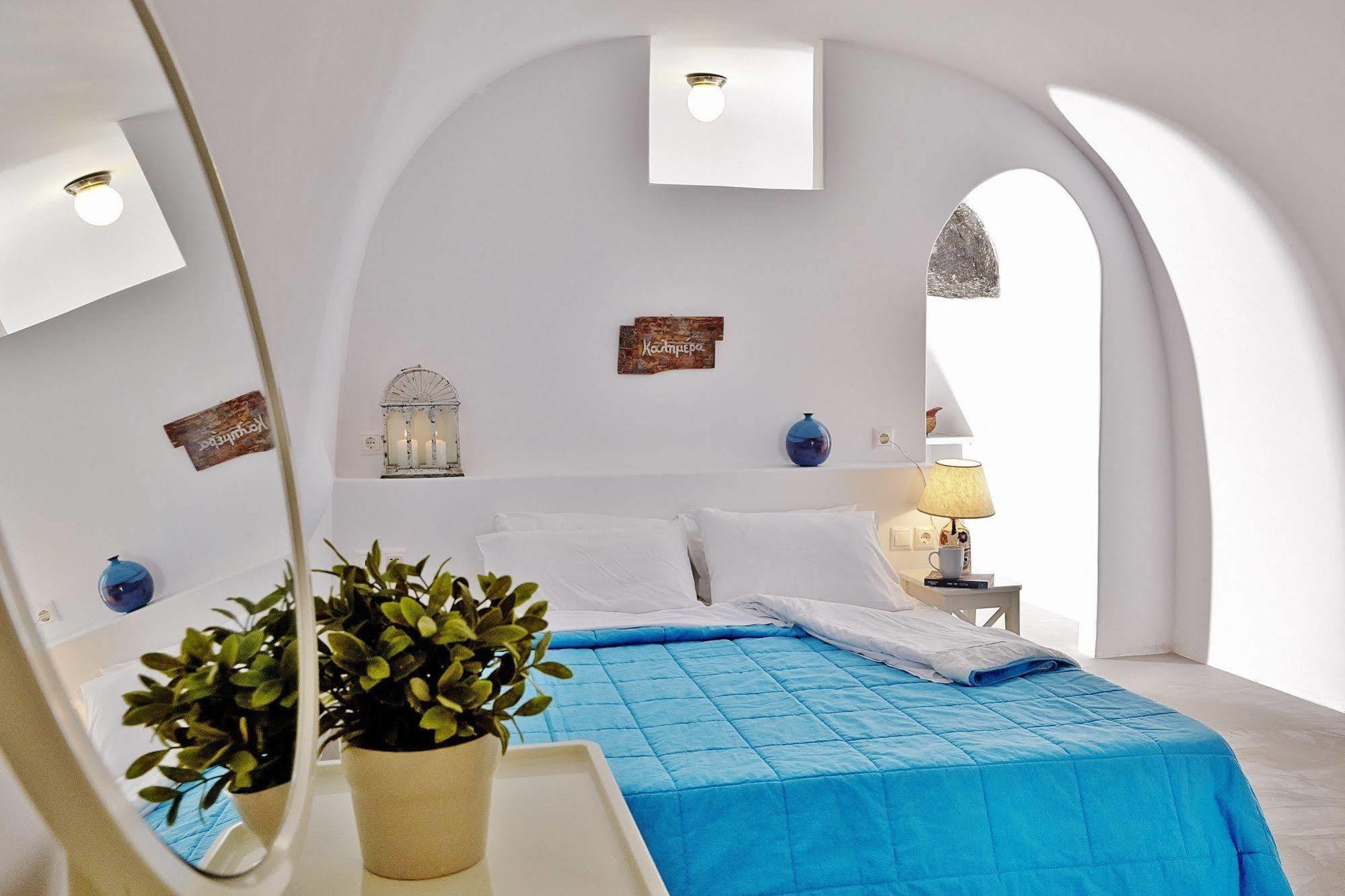 Liakada Oia Suites Ngoại thất bức ảnh