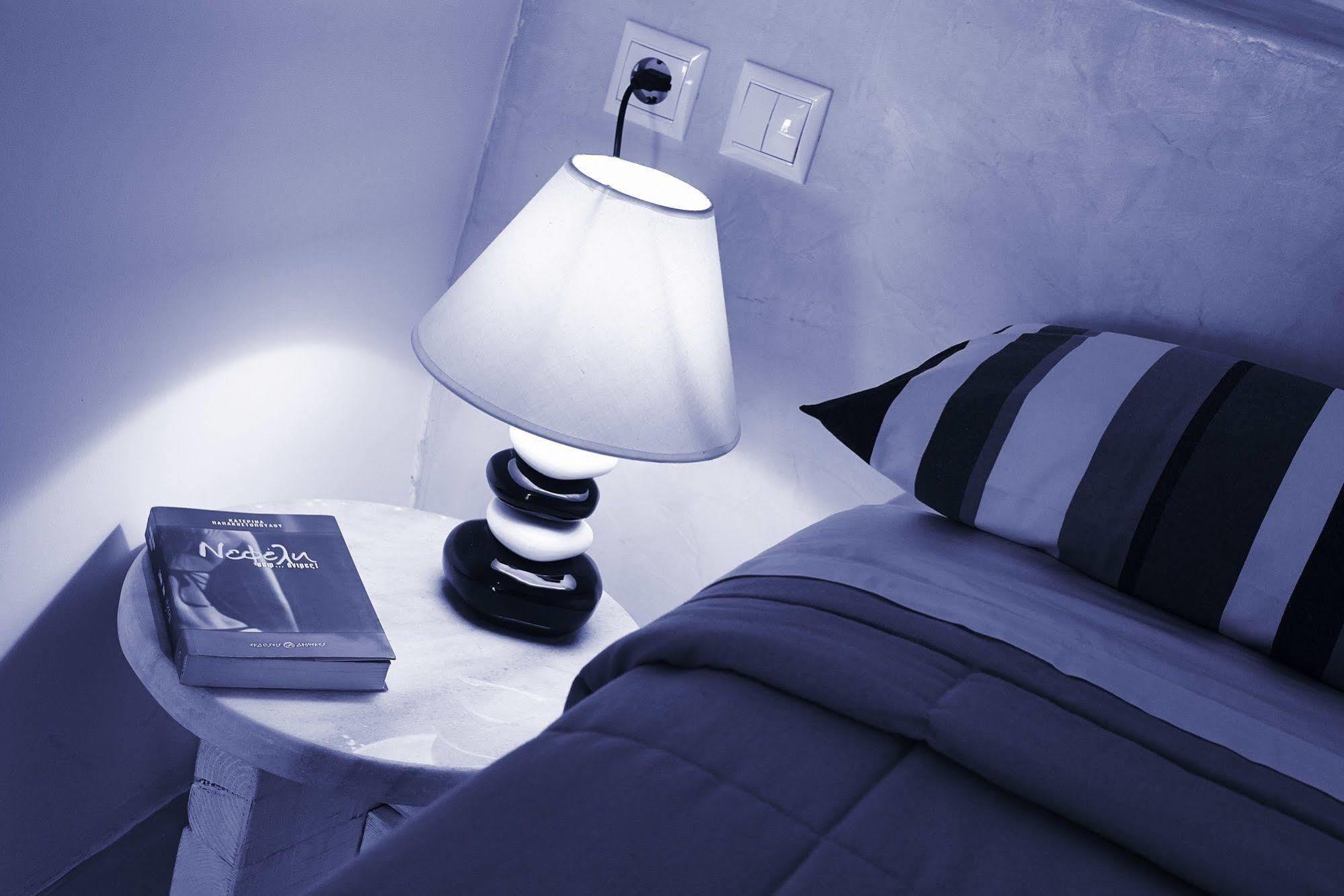 Liakada Oia Suites Ngoại thất bức ảnh