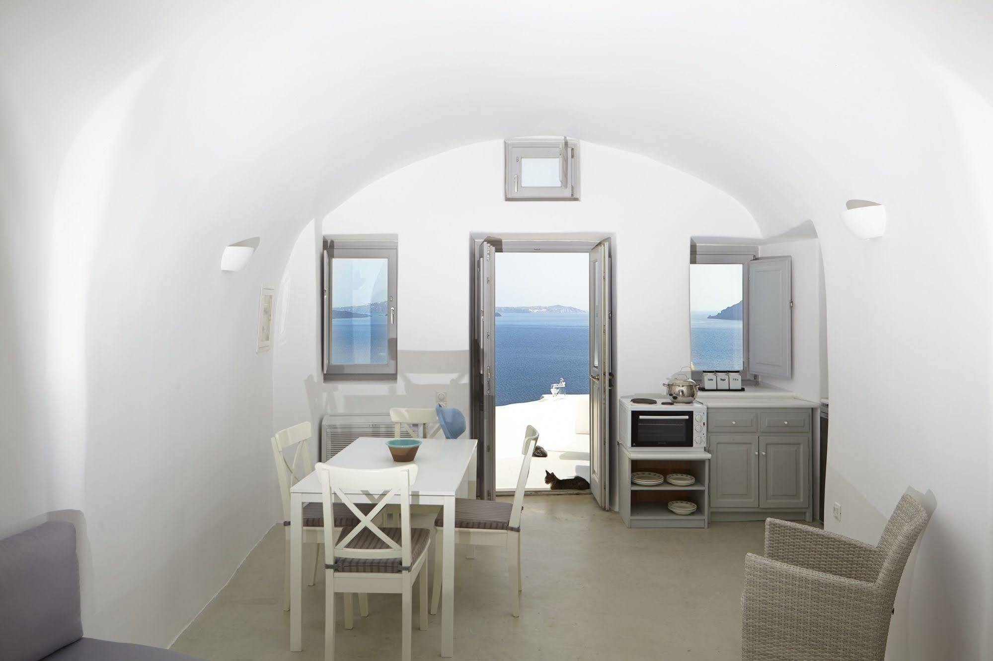 Liakada Oia Suites Ngoại thất bức ảnh
