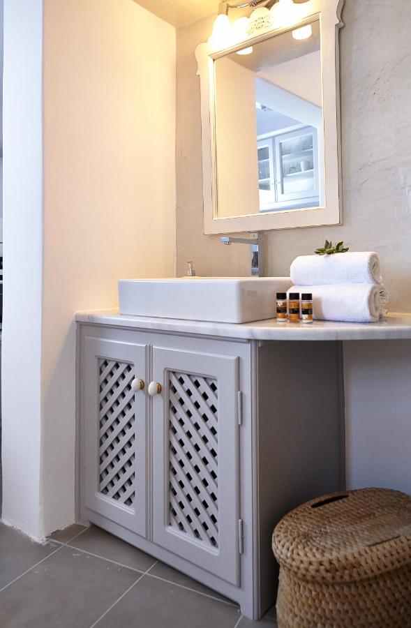 Liakada Oia Suites Ngoại thất bức ảnh